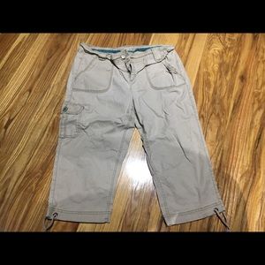 Crop cargo pants